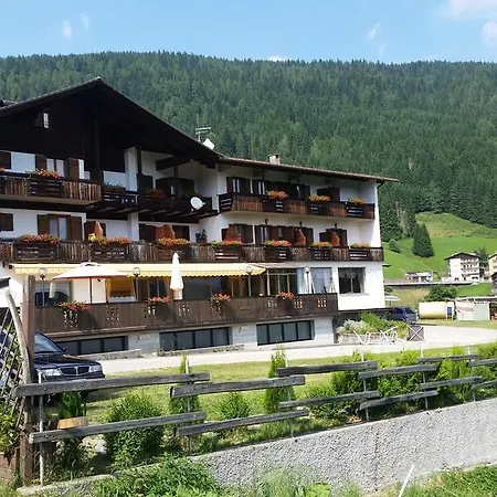 贝拉维斯塔旅馆 Comèlico Superiore