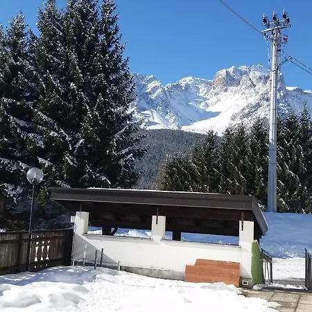 酒店 贝拉维斯塔旅馆 Comèlico Superiore